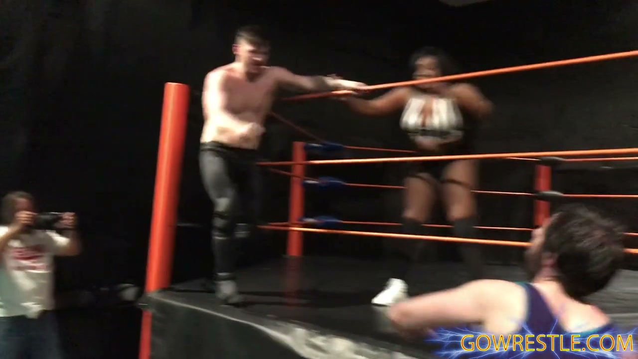Wolf Taylor vs Bobby Fonda at Go Wrestle 6